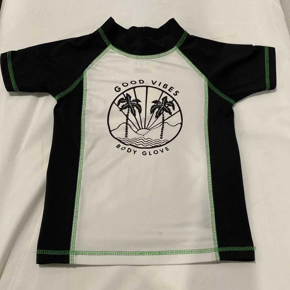 Body Glove Rash Guard water Shirt |Size 7 kids